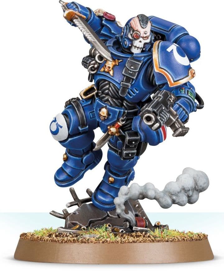 Lieutenant in Reiver Armour