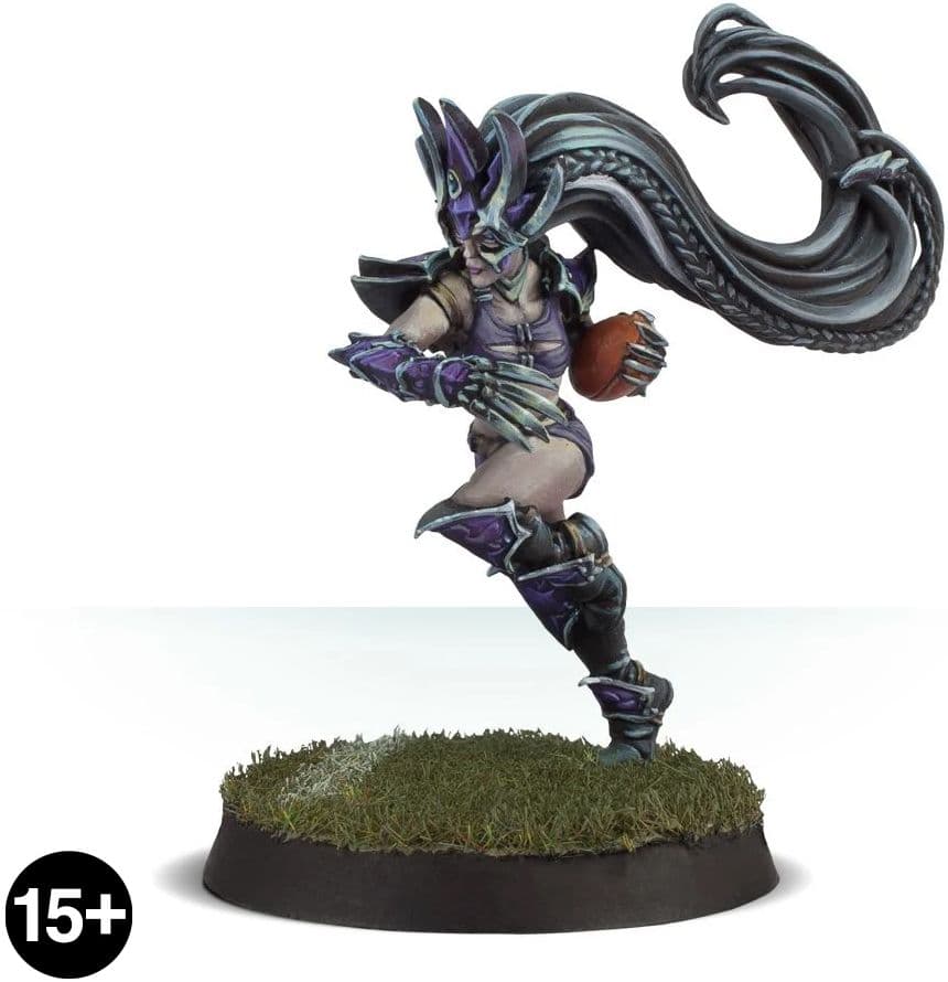 Roxanna Darknail - Image 1
