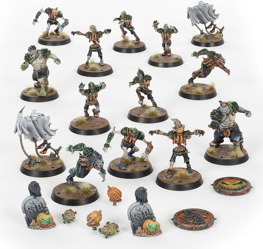 Necromantic Horror Blood Bowl Team - The Wolfenburg Crypt-stealers